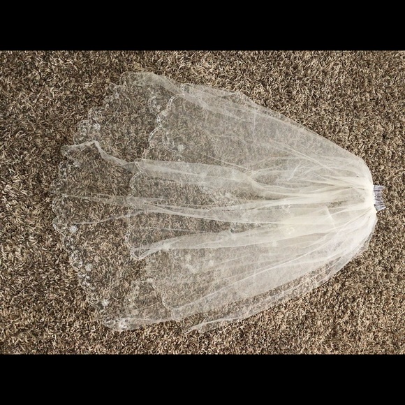 NWT Beaded Champagne Bridal Veil main image 5